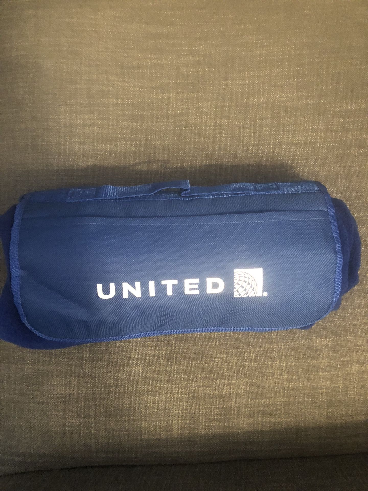 United Roll Up Blanket