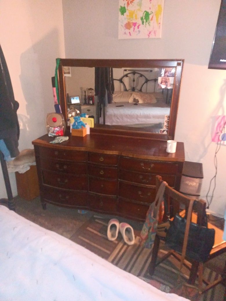 Vintage 12 Drawer Dresser With Mirror