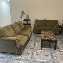 Couch Set With Tables And Lamps