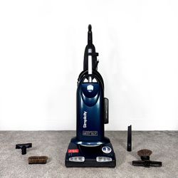 Simplicity Synergy HEPA Vacuum Cleaner w/ all attachments