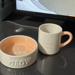 Matching cup and bowl with your cat