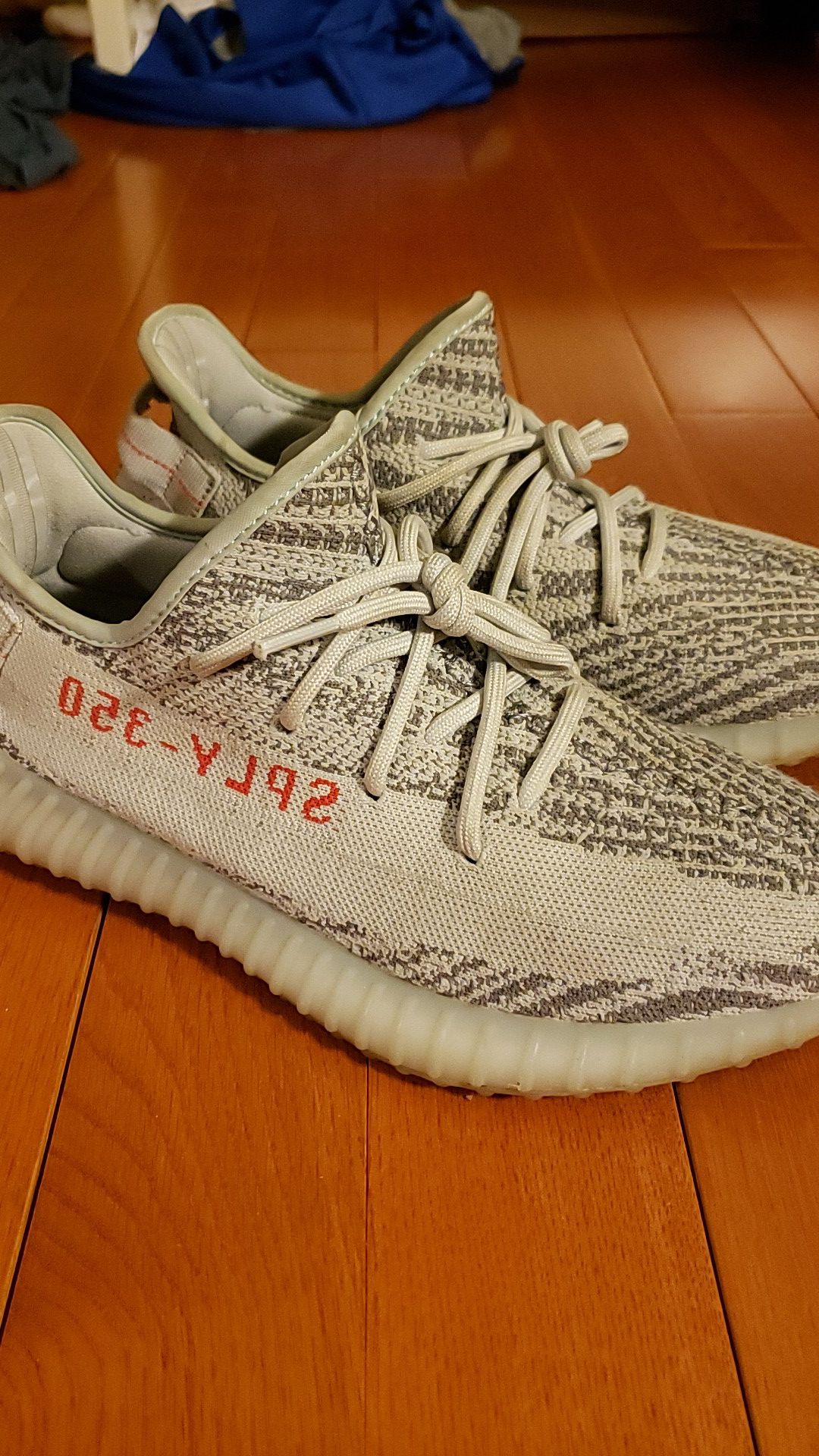 Used 100% Authentic Blue tint Yeezy