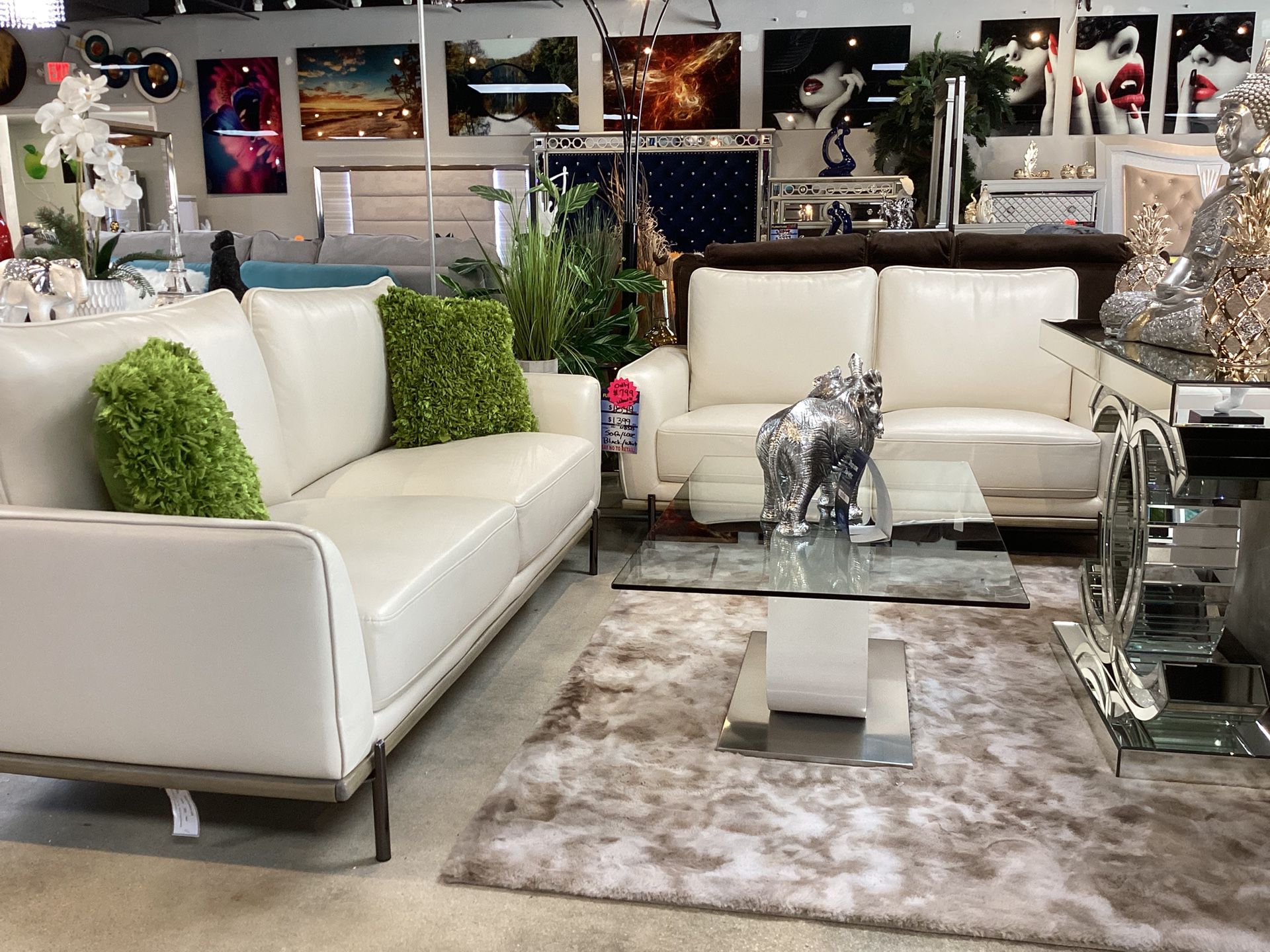 Beautiful Furniture Sofa And Loveseat On Sale For $599 Don’t Miss It Out 