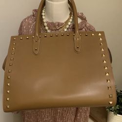 Authentic Alberta de Canio Stud