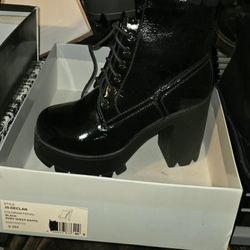 9.5 Woman's Boots