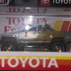 Toyota Truck M2 (super Chase ) RAW very Rare