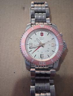 victorinox swiss army watch