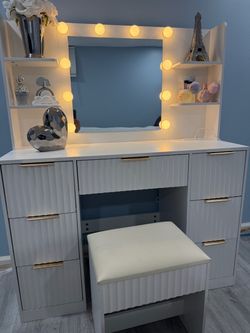 BRAND NEW Makeup Vanity with LED Mirror & Stool