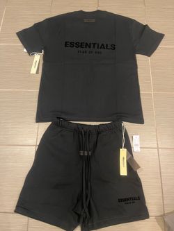 Essentials SMALL MEDIUM LARGE