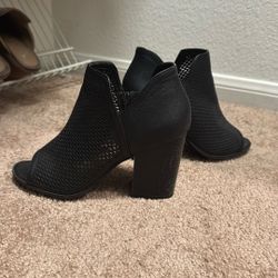 Women’s 6.5 Soda Brand Booties 
