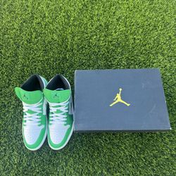 Air Jordan 1 Mid