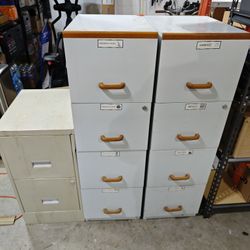 (Free) Metal File Cabinets