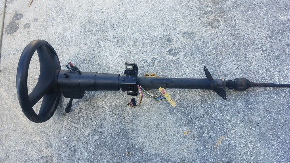 Chevy s10 steering column for Sale in Loxahatchee, FL OfferUp