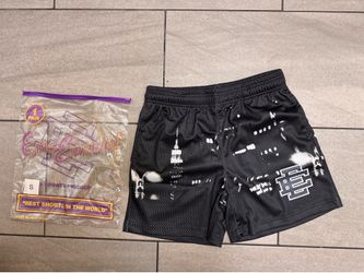 EE SHORTS
