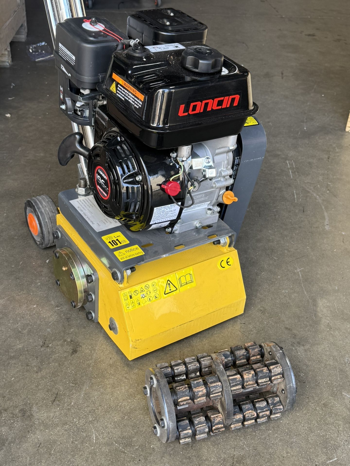 196cc Gas Power Walk behind Concrete Or Asphalt Floor Driveway Scarify Planner Grinder Machine