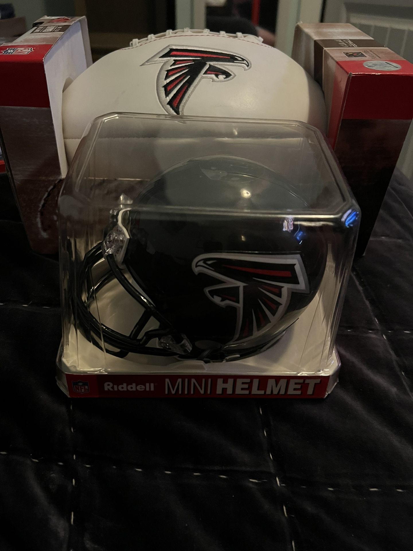 2006 ATLANTIC FALCONS COLLECTIBLE FOOTBALL FULL SIZE AND MINI HELMET