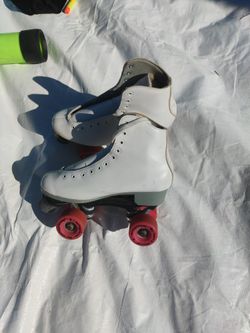 Skates Size 8