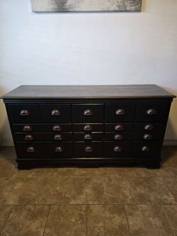 Medium Size Solid Wood Dresser 59L 18W 32H