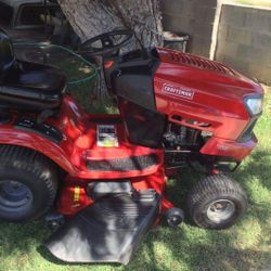 Craftsman Riding Lawn Mower 