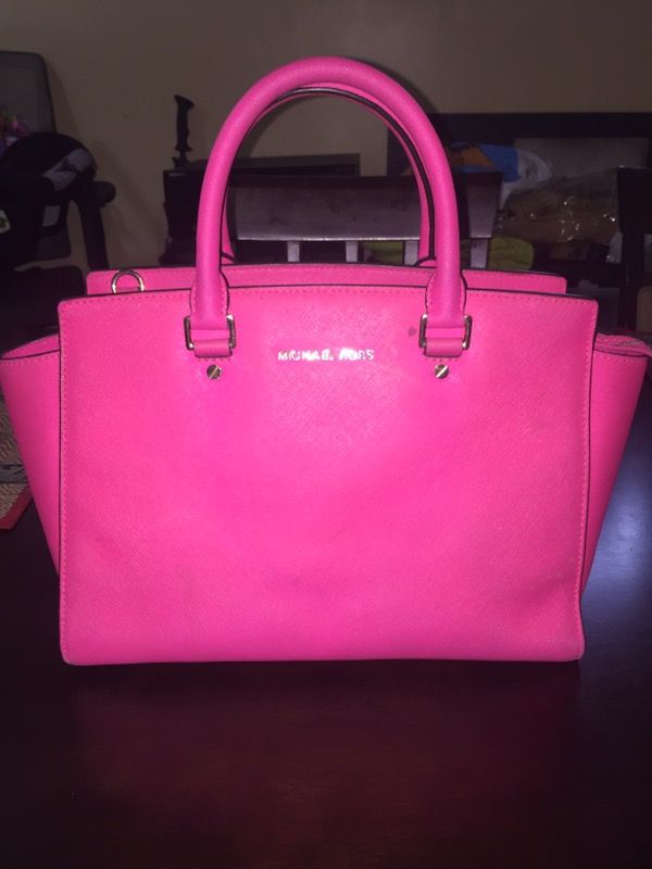 Michael Kors purse