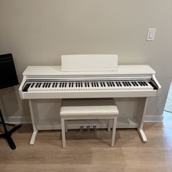 Kawai White Digital Piano – Excellent Condition
