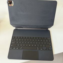 Apple Magic Keyboard 12.9 Inch