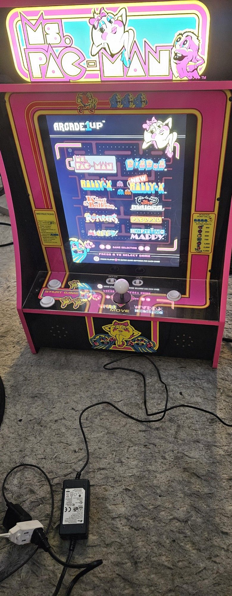 Huge Pacman Machine