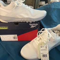 Brand New Reebok Flexagon Force 3.0  Size 8