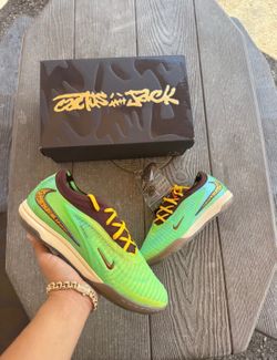 Travis Scott Indoor