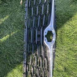 Infiniti qx55 qx50 front grill with emblem