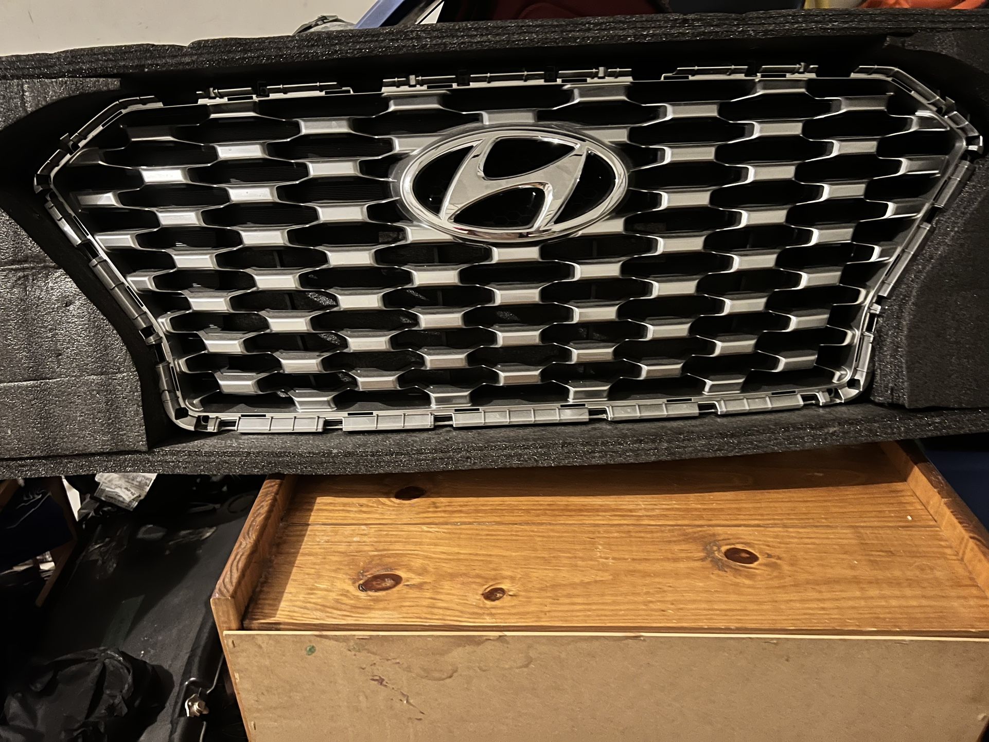 Brand New Hyundai palisade 2021 Grill
