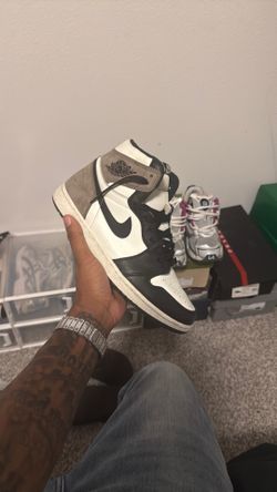 mocha 1s size 10
