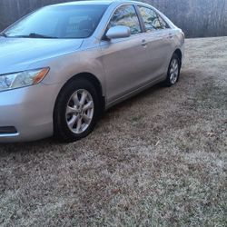 09 Toyota Camry 