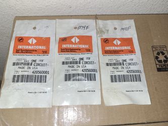 (3) International 8 Amp Circuit Buss 22308-000