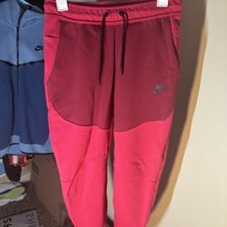 Nike Tech Pants Medium 