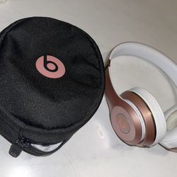 Beats Solo 3s’s 🎧 (ROSE GOLD)