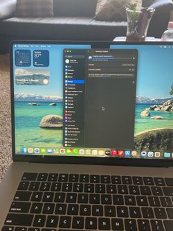 MacBook Air 15" M2 Bundle – Like New (100% Battery Health)