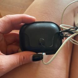 New Apple Head Phones 