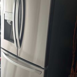 Refrigerator LG