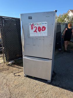 Whirlpool Bottom Freezer Refrigerator
