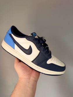 Air Jordan 1 Low OG Obsidian UNC Sneaker