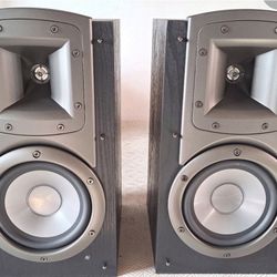 Synergy Bookshelf Speakers. Unopened. Wired. New. 