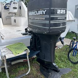 Mercury 225 -3.0 L Off Shore-1997