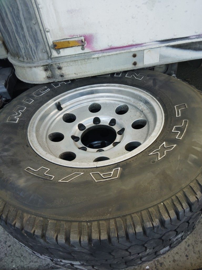 Yamtas Con Rines De ..8birlos Para Ford Medida ..265..75r16