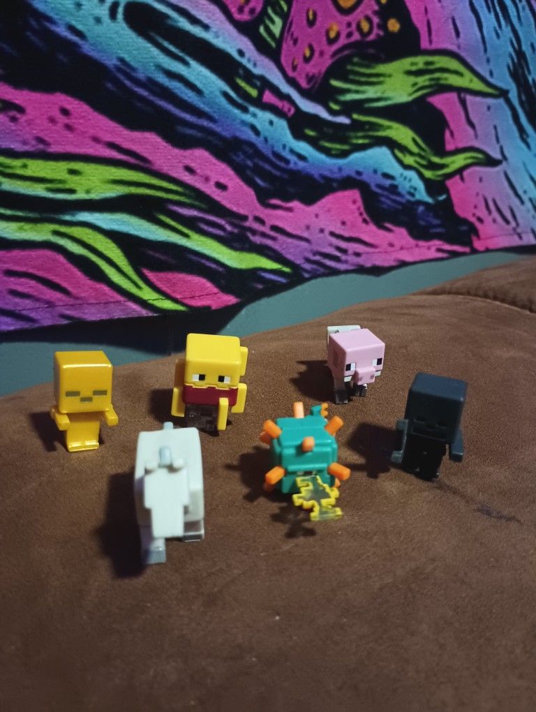 Minecraft mini figures
