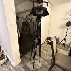 Glide Gear Teleprompter With Tripod