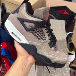 Jordan 4 Taupe Haze Size 13 Lightly Used With Box 