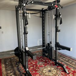 SQUAT RACK/ FUNCTIONAL TRAINER/ POWER CAGE/ ADJUSTABLE PULLEY SYSTEM/ GYM EQUIPMENT/ VESTA FITNESS 