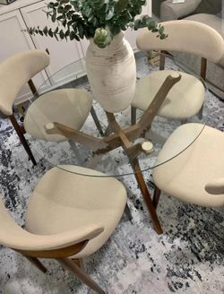 walnut dinning table with set of 4