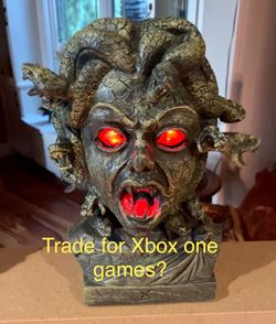 Animated Medusa Light-Up Bust Statue Sculpture ( THE SNAKES 🐍 MOVE!😬). First Cool Trade